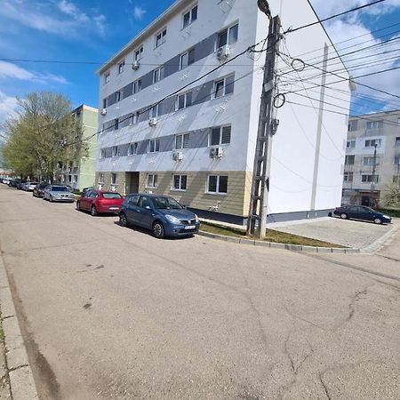 Appartamento Garsoniera Luxury Kevin Piteşti Esterno foto